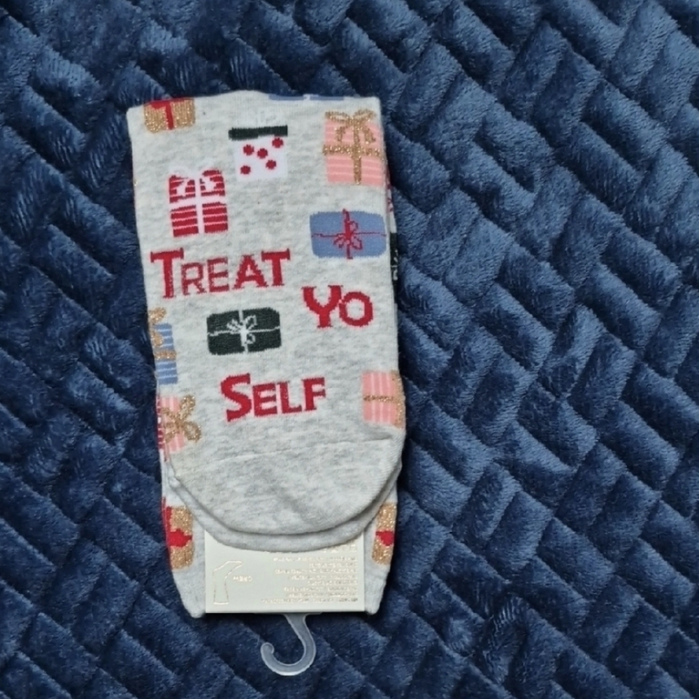 Treat Yo Self Holiday Crew Socks! NWT!